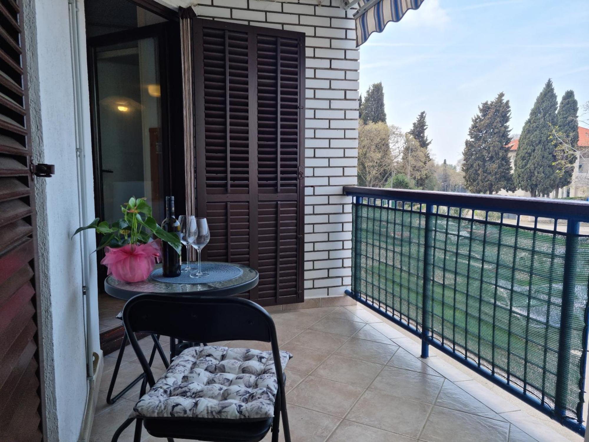 Apartment Neva ,prostrani Stan U Blizini Mora