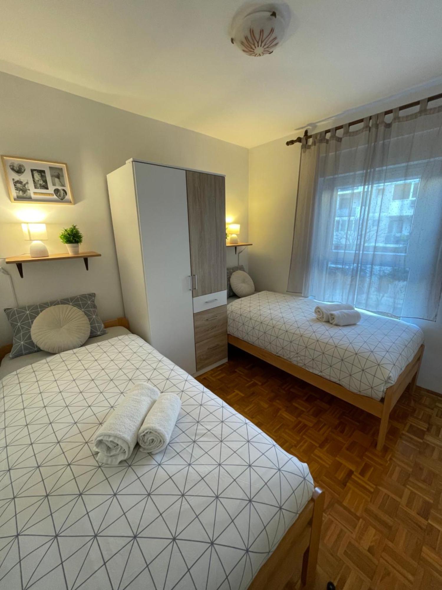 Apartment Neva ,prostrani Stan U Blizini Mora
